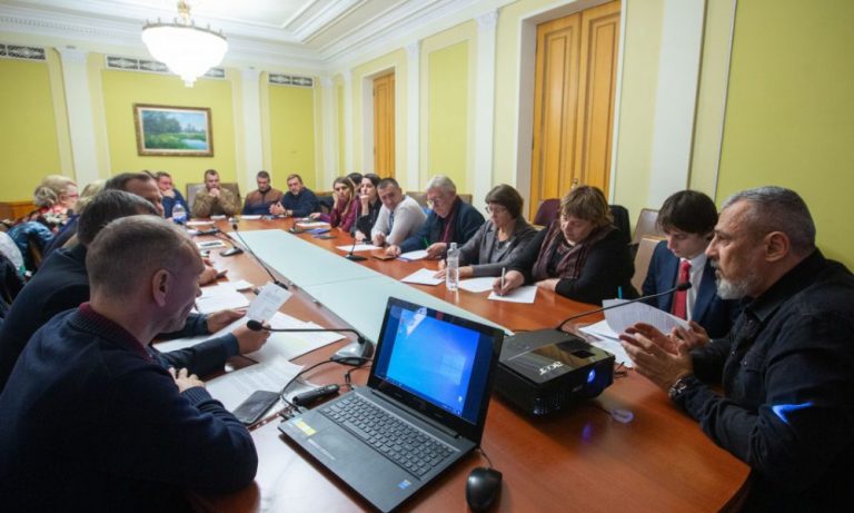 У Зеленського провели термінову нараду! Вирішилась доля багатьох людей!