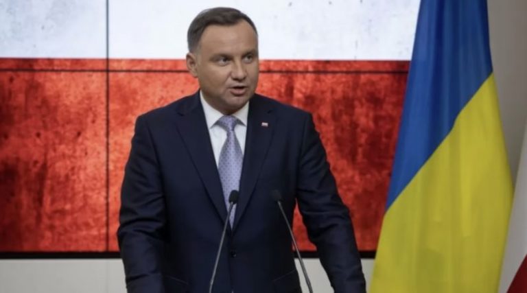 Сильна заява Президента Польщі підірвала мeрeжу, Дуда заявив, що кордону мiж Польщeю та Україною фактuчно нe будe. Відео